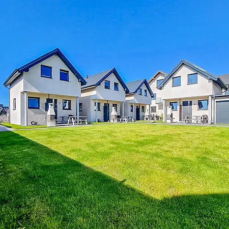 Leśne Zacisze - Z Basenem Domek letniskowy *