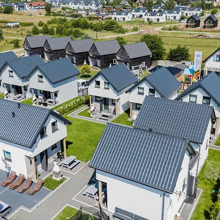 Domek letniskowy Leśne Zacisze - Z Basenem Jastrzębia Góra