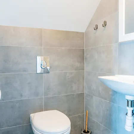 Leśne Zacisze - Z Basenem Jastrzębia Góra