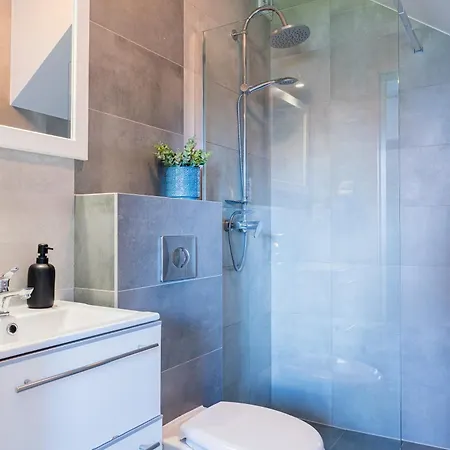 Leśne Zacisze - Z Basenem Domek letniskowy *