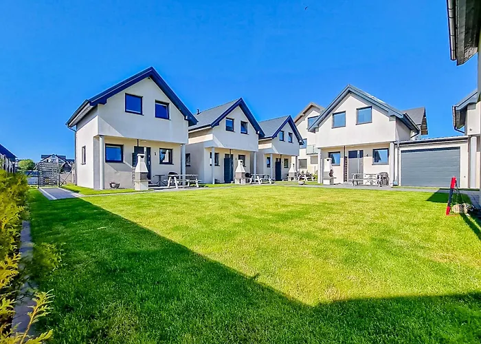 Lesne Zacisze - Z Sauna I Basenem Деревянный коттедж *