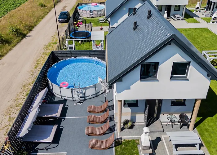 Деревянный коттедж Lesne Zacisze - Z Sauna I Basenem Ястшембя-Гура