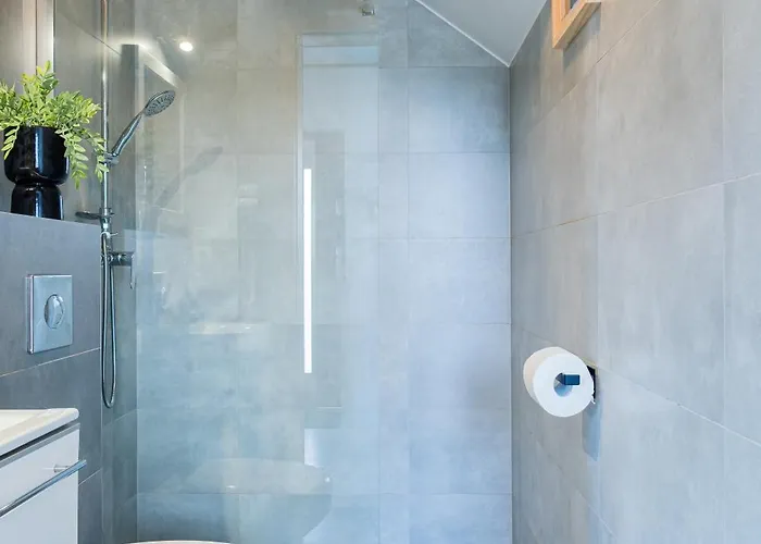 Lesne Zacisze - Z Sauna I Basenem Деревянный коттедж *