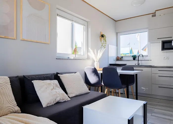 Lesne Zacisze - Z Sauna I Basenem Деревянный коттедж *