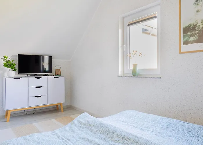 Деревянный коттедж Lesne Zacisze - Z Sauna I Basenem Ястшембя-Гура